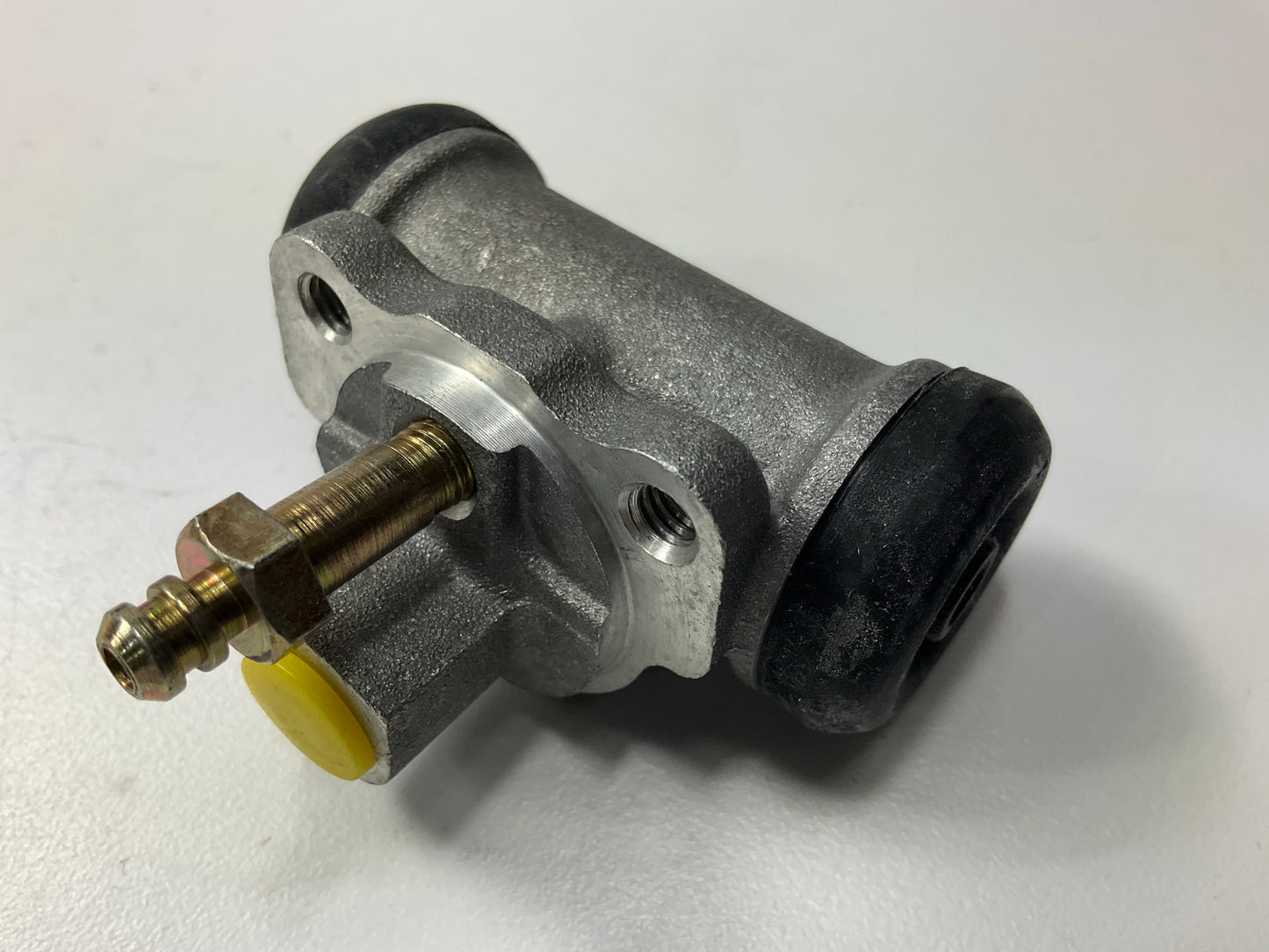 Trustar WC13881 Rear Drum Brake Wheel Cylinder For 1983-1986 Nissan 720 4WD