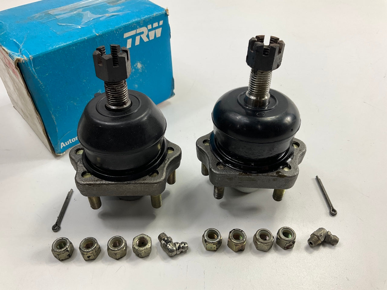(2) TRW 10354  Suspension Ball Joint - Front Upper