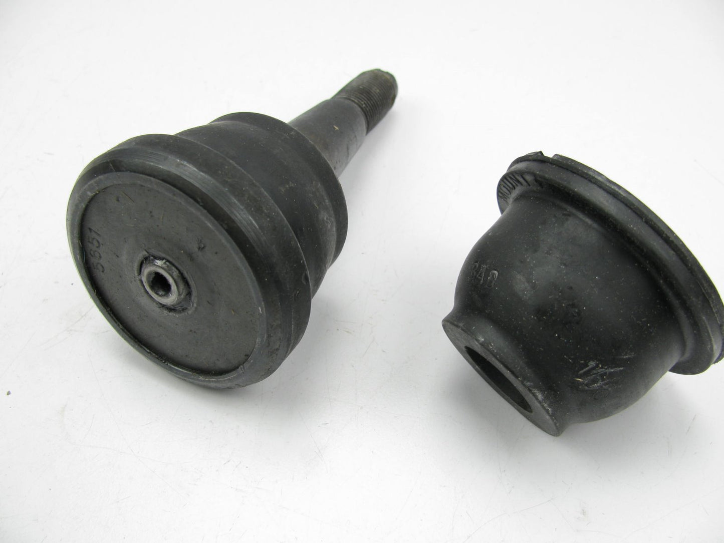 TRW 104195 FRONT LOWER Suspension Ball Joint 1983-1995 Chevy G20 GMC G2500