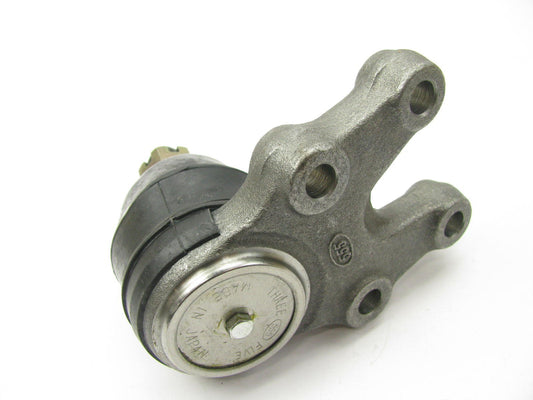 TRW 10422 Front Lower RIGHT Ball Joint For 1980-1985 Nissan 720 2WD ONLY 555 OEM