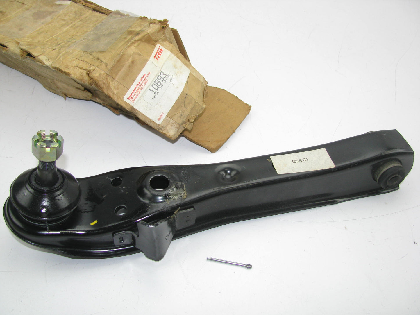TRW 10893 Front Left Control Arm & Ball Joint For 1978-1980 Toyota Cressida