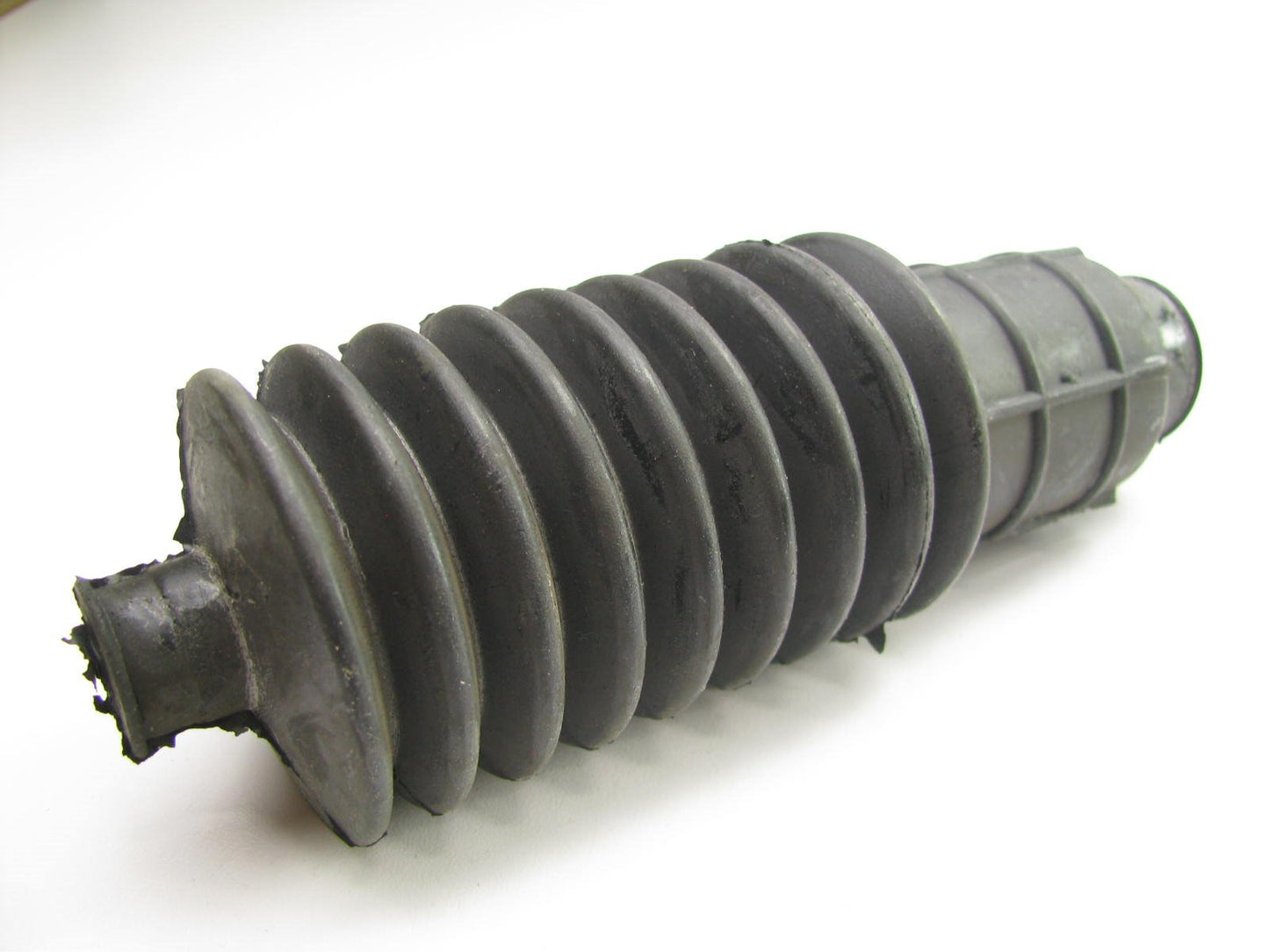 TRW 15017 RIGHT Steering Rack And Pinion Bellow Boot W/ MANUAL STEERING