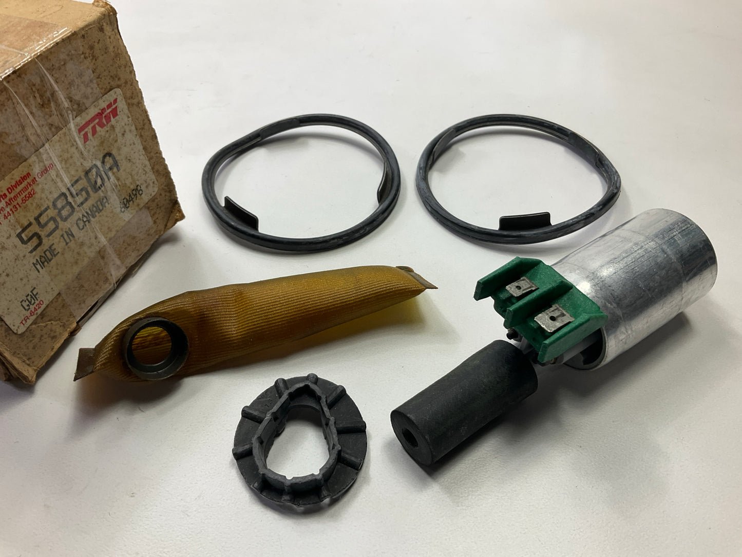 TRW OEM AC Delco Fuel Pump 1985 Chevrolet Camaro & Pontiac Firebird 5.0L 4BBL