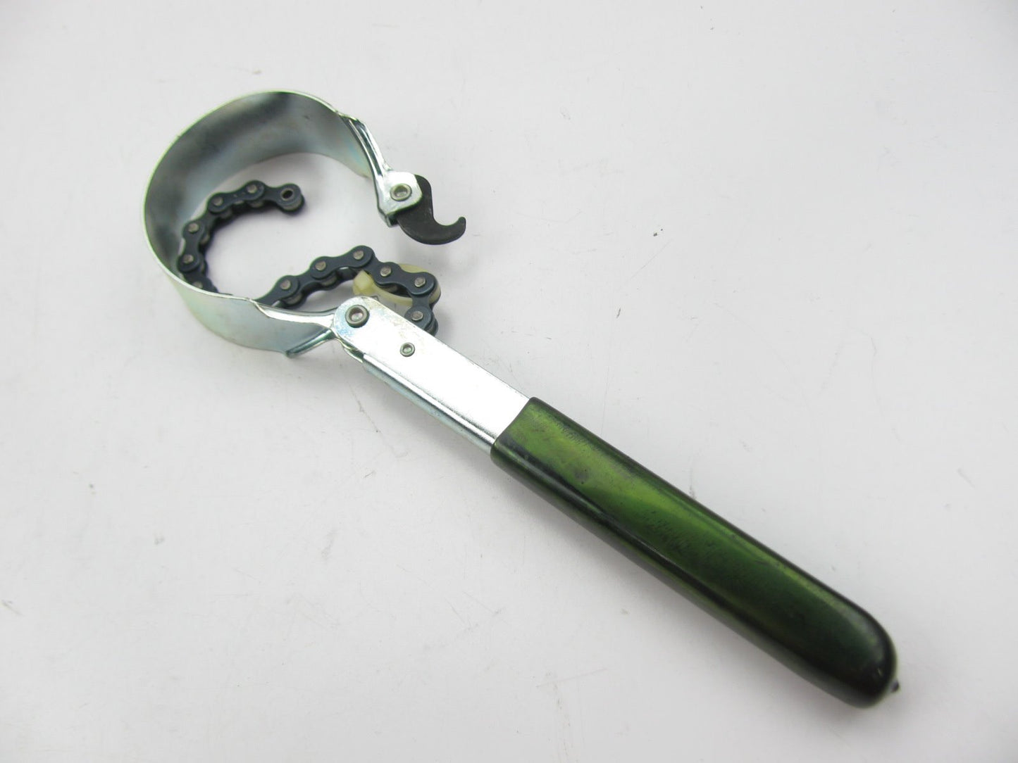 TRW 661308 Adjustable Chain Oil Filter Wrench (2 3/4''-4 3/8'')