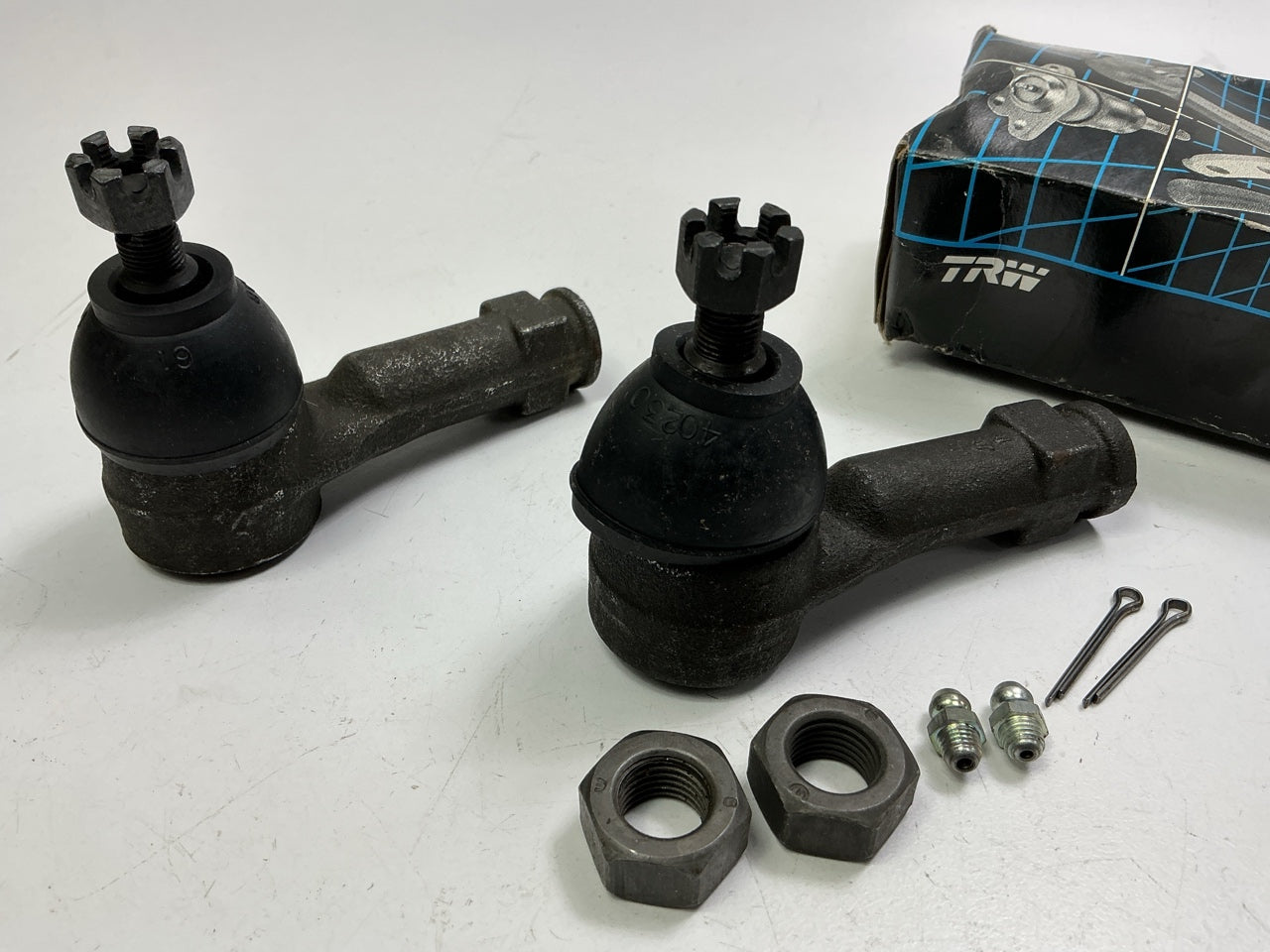 (2) TRW ES2048R Front Outer Steering Tie Rod End