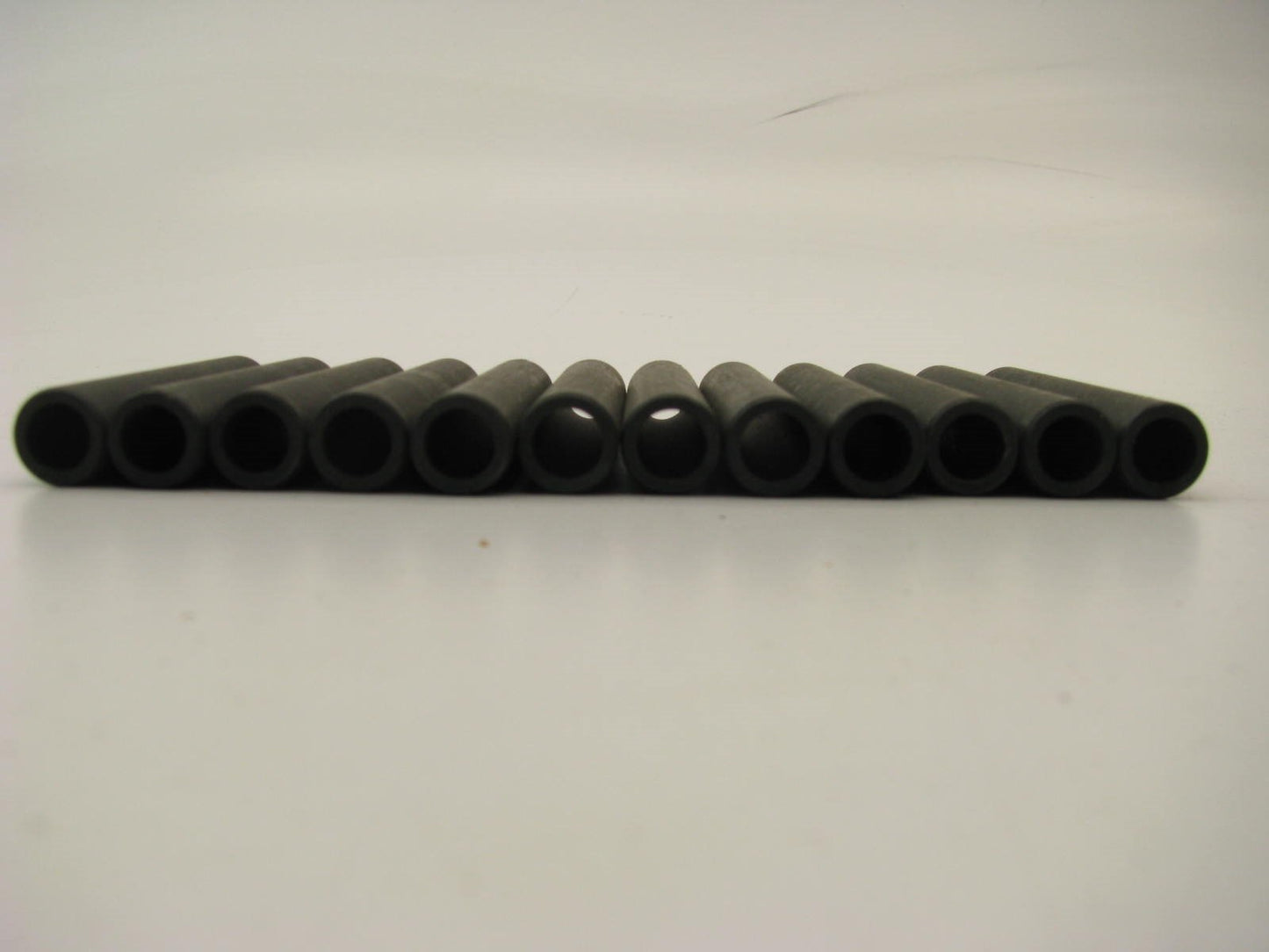 (12) TRW G5024 Engine Valve Guides