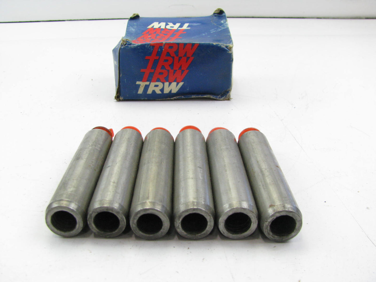 (6) TRW G942 Engine Valve Guide For Cummins Diesel NH NTC NTE NTA 855 Diesel