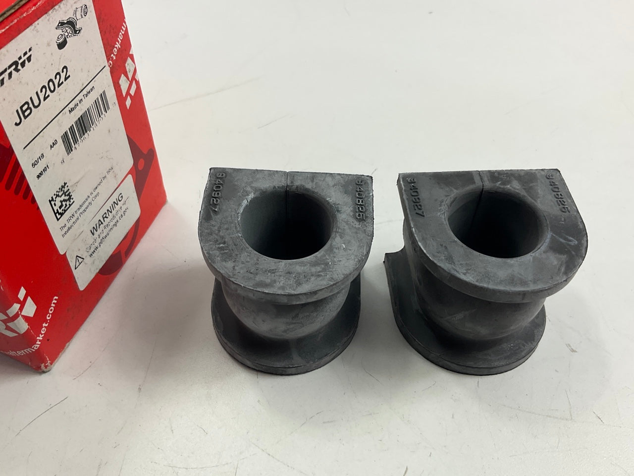 TRW JBU2022 Front Stabilizer Sway Bar Bushing Kit For 1996-2001 Acura RL