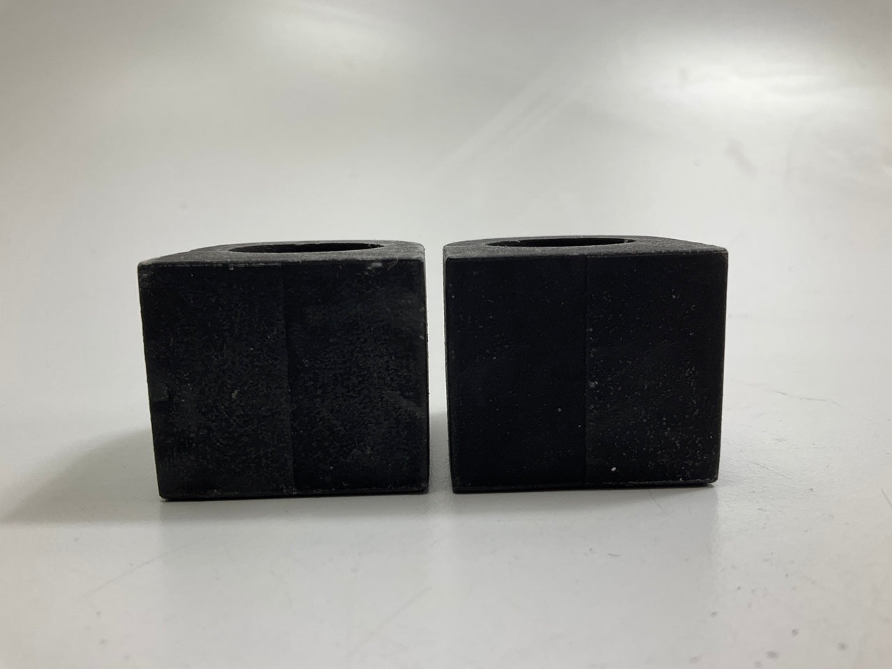 TRW JBU2113 Front Stabilizer Sway Bar Bushing Kit For 1998-2001 Nissan Frontier