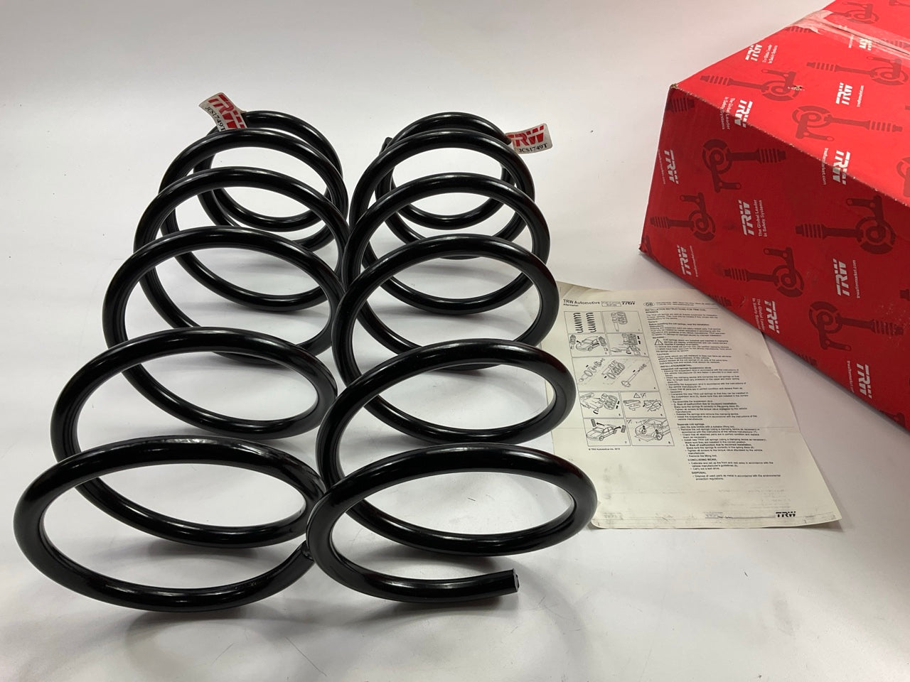 TRW JCS1749T Front Coil Springs For 1995-1998 Ford Windstar