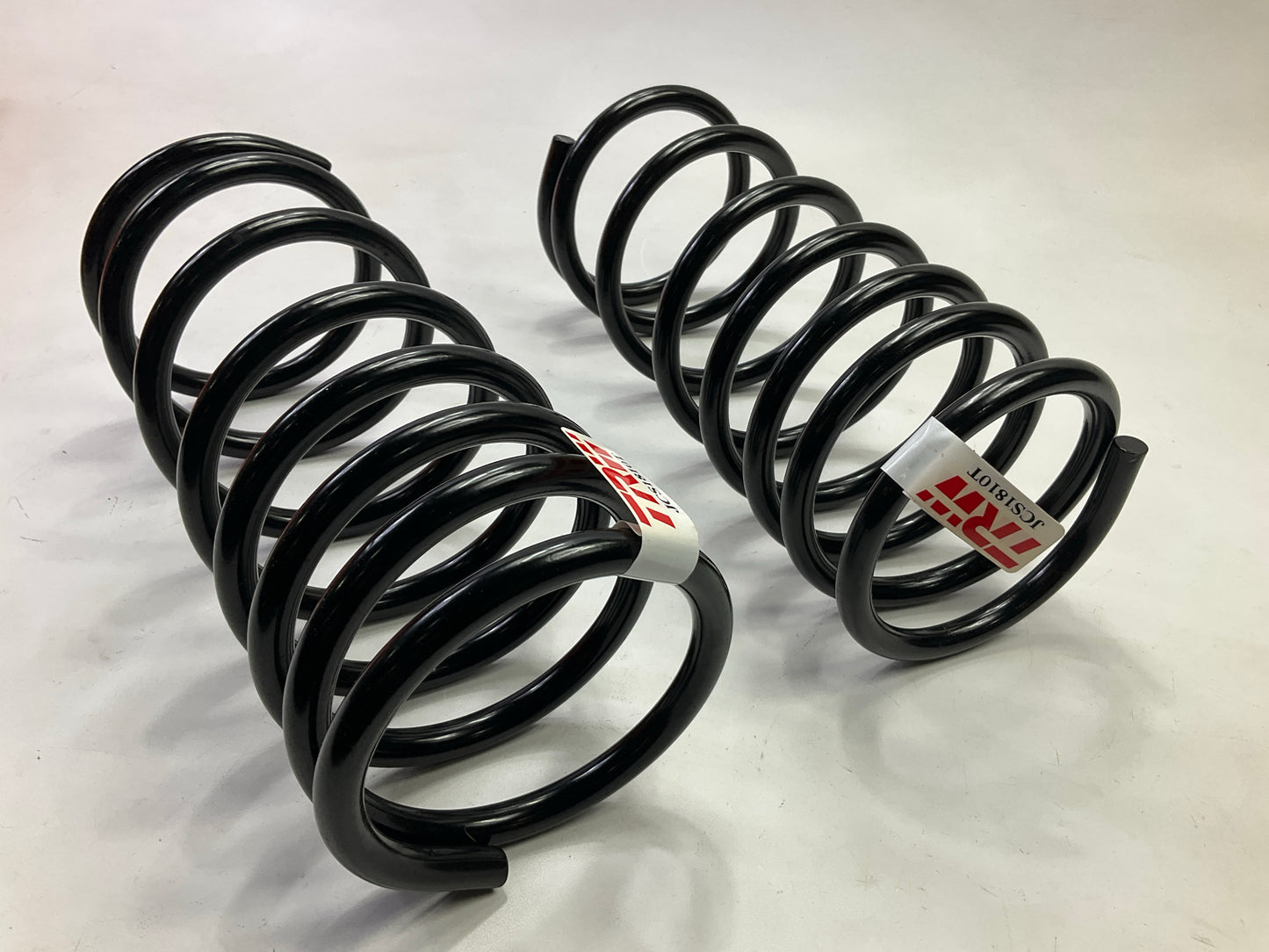 TRW JCS1810T Front Coil Springs For 1995-1996 Beretta, Corsica, 95-98 Grand Am
