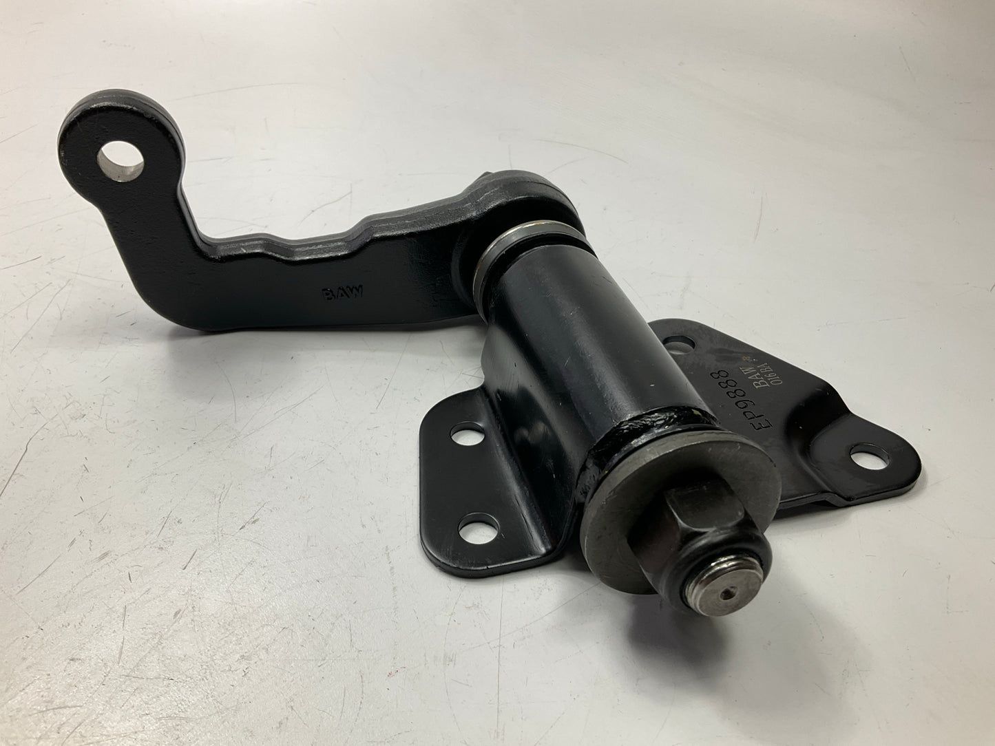 TRW JIA221 Steering Idler Arm For 1995-2002 Kia Sportage