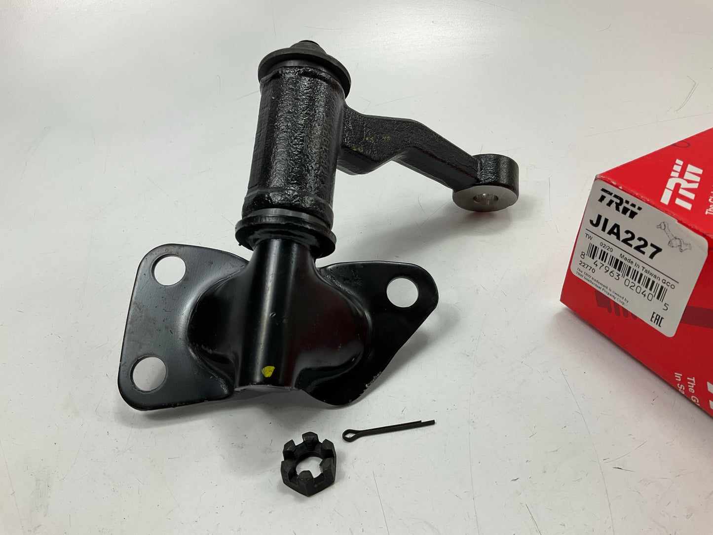 TRW JIA227 Front Steering Idler Arm For 1998-2004 Nissan Frontier