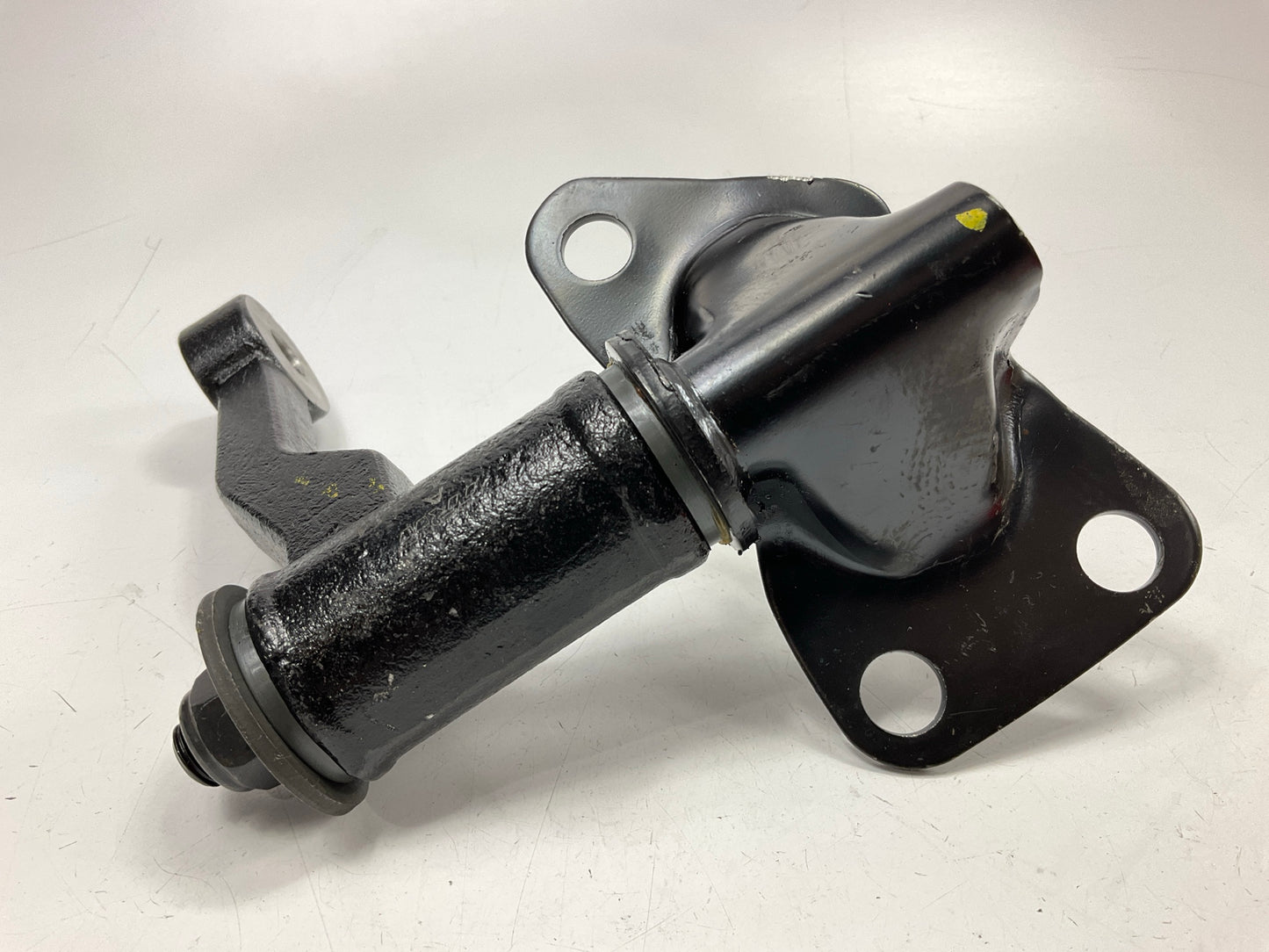 TRW JIA227 Front Steering Idler Arm For 1998-2004 Nissan Frontier