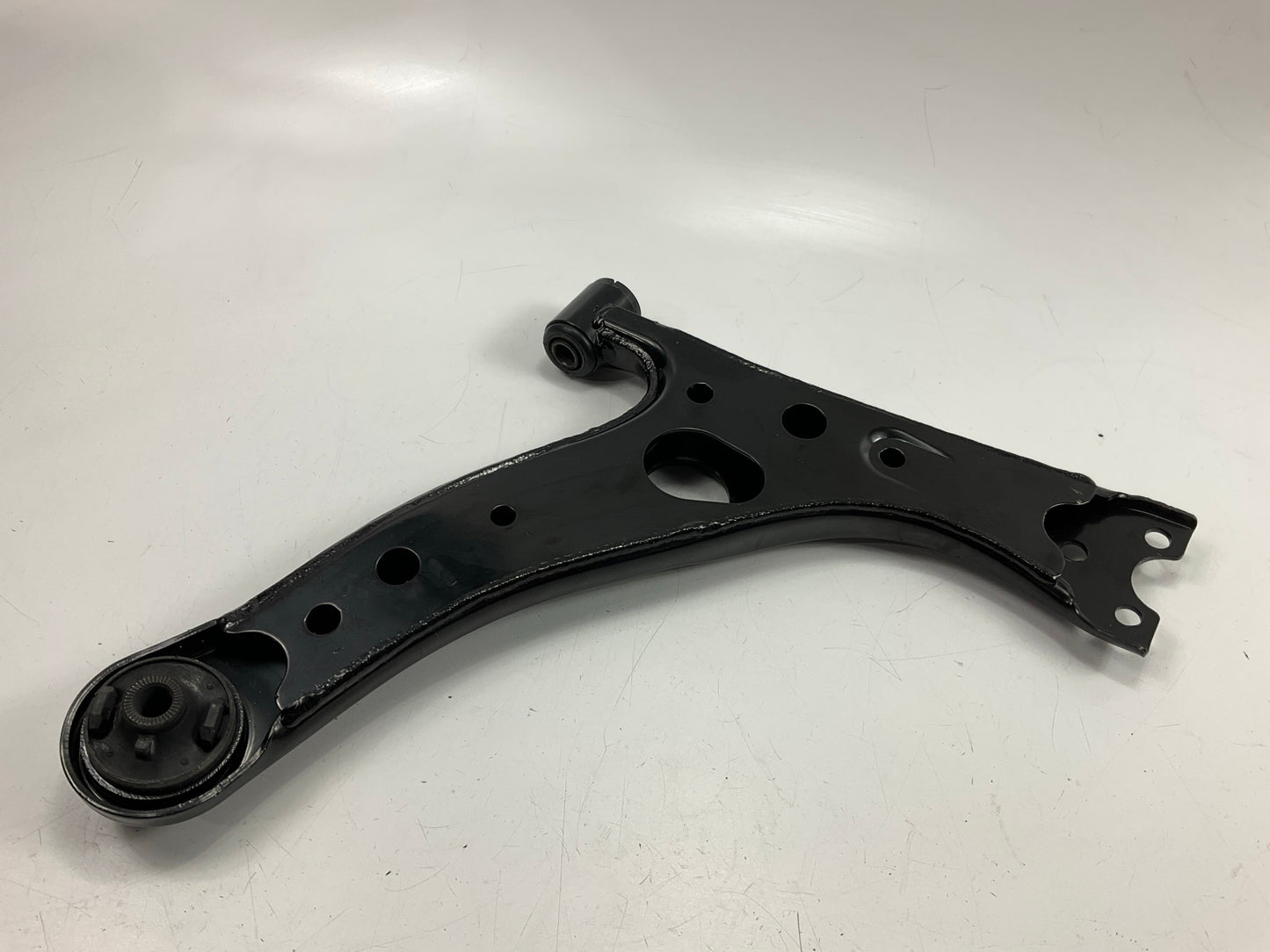TRW JTC2515 Front Left Lower Control Arm For 2004-2005 Toyota RAV4