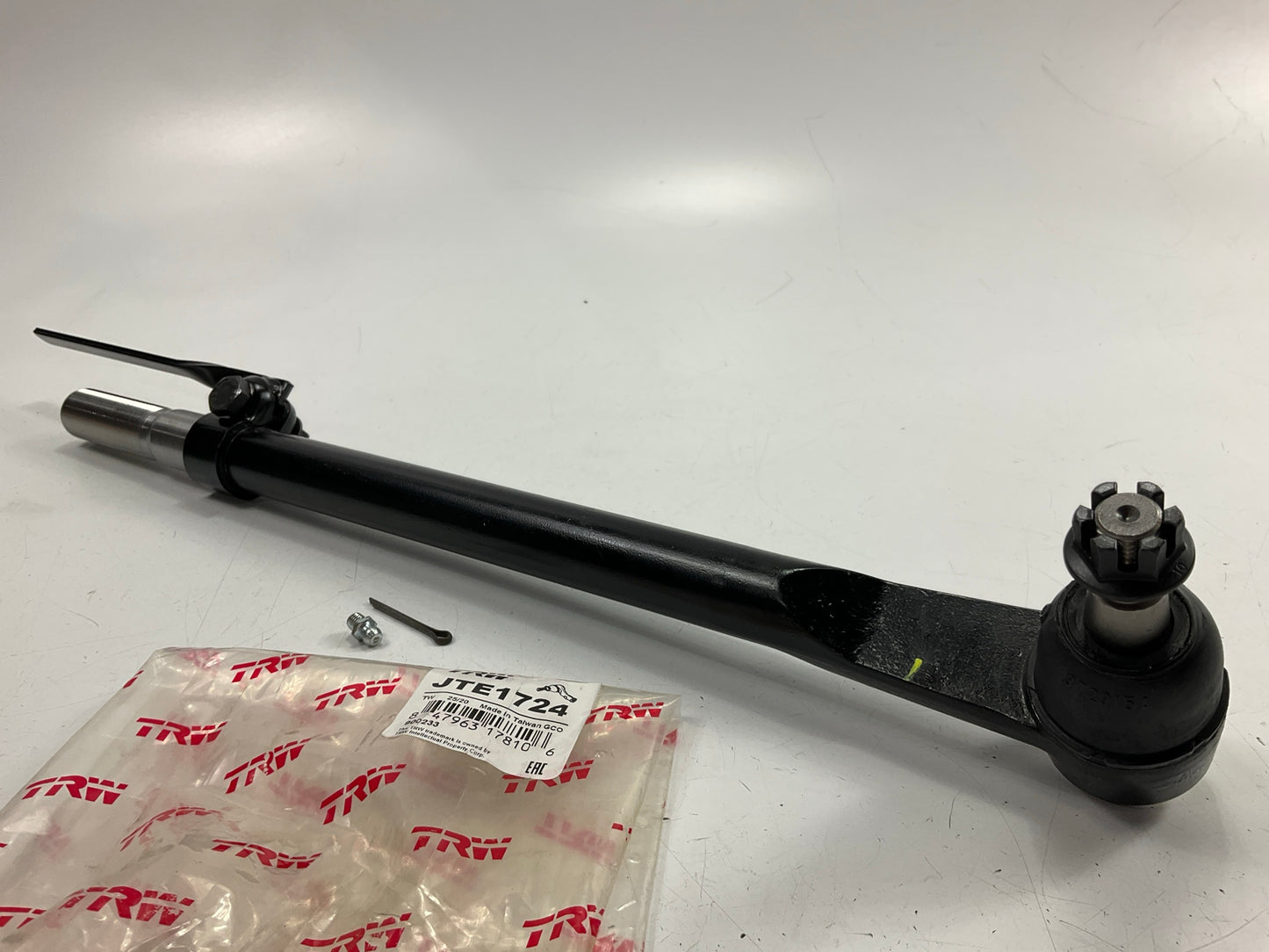 TRW JTE1724 Left Inner Steering Tie Rod End 2011-2022 Ford F-250 F-350 SD RWD