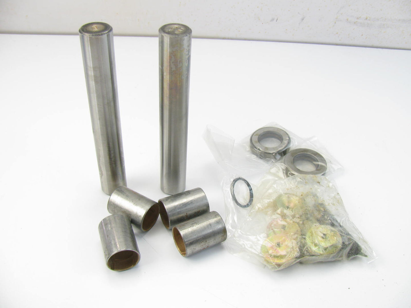 TRW K559B Steering King Pin Bolt Set For 1980-1986 Ford F-250, F-350 (2WD ONLY)