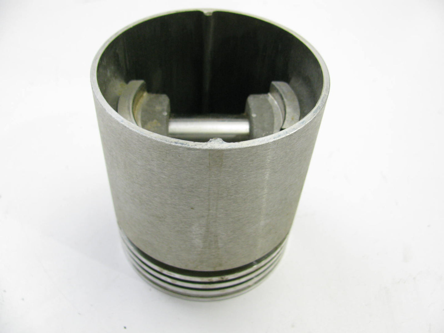 (1) TRW L2076F-.040 O/S Piston W/pin For Jeep Various 1956-1964