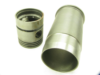 TRW SA100 Engine Cylinder Wet Sleeve & Piston Assembly - International C113
