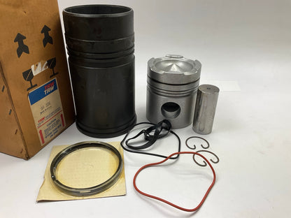 TRW SA336 Engine Cylinder Sleeve, Piston, Rings Kit Cummins 855 Big Cam  3017348