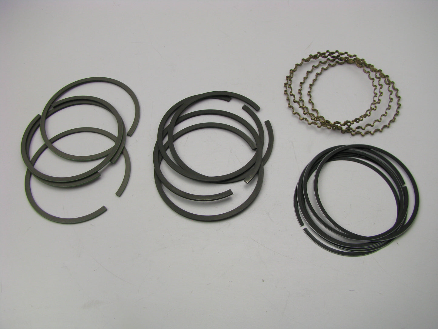 TRW T702H Engine Piston Rings - Standard for 1972-1982 Chevrolet LUV 1.8L