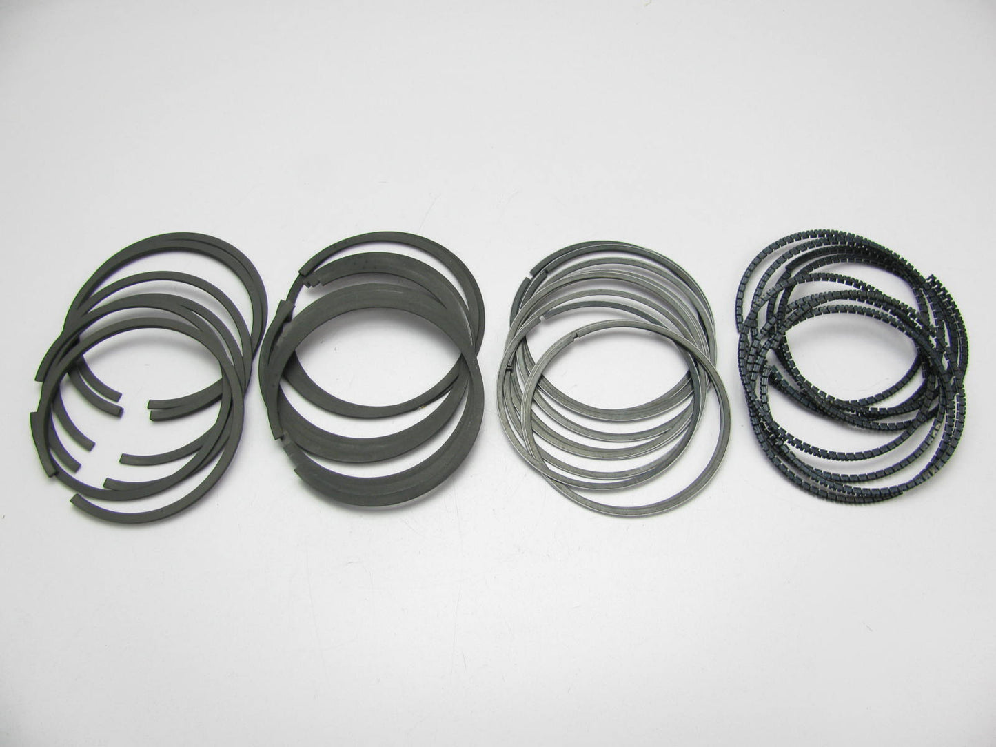 TRW T8189X Engine Piston Ring Set - Standard for 1990-1991 Ford 460