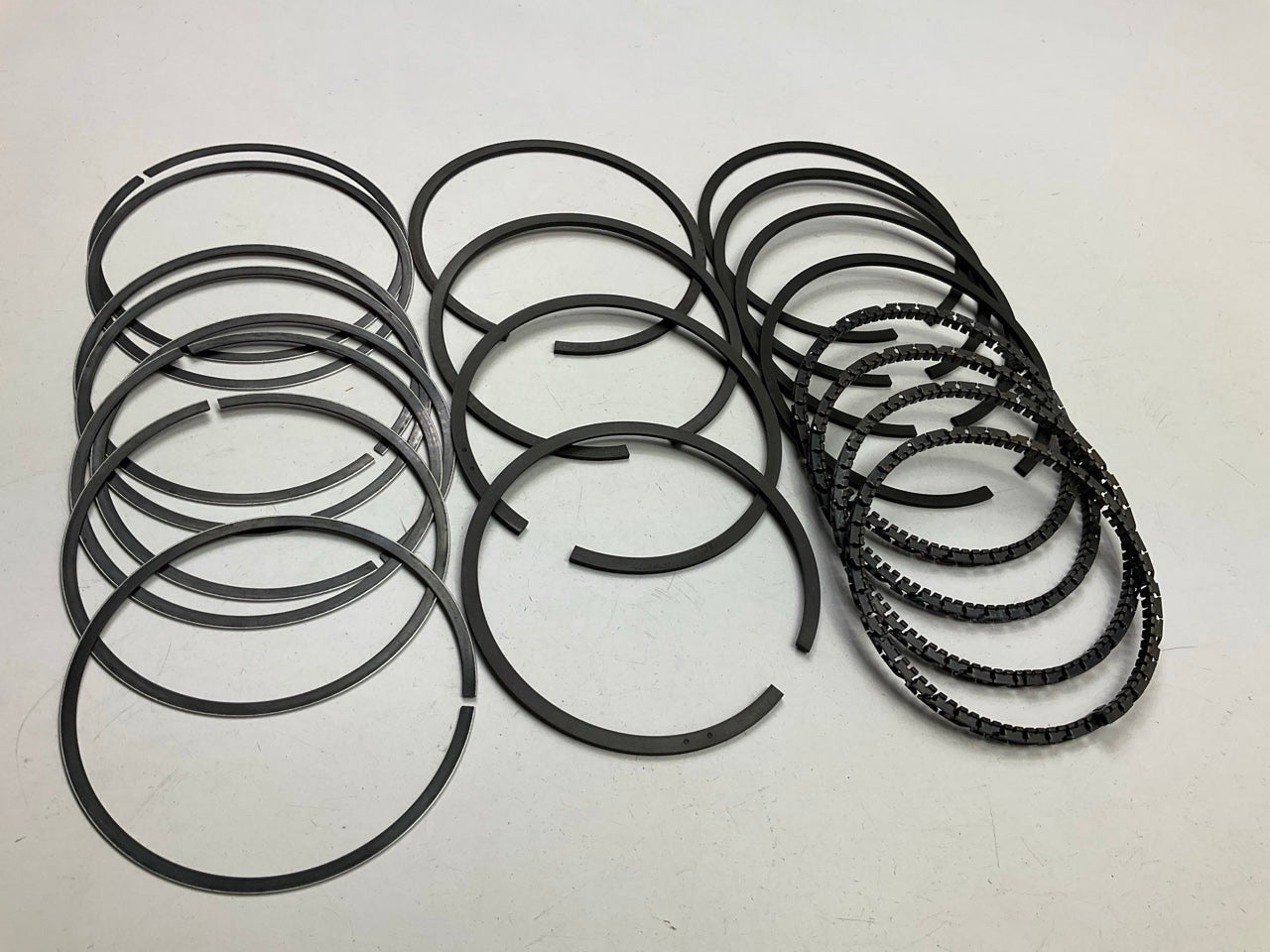 TRW T8288X Engine Piston Ring Set - STANDARD 1983-1986 Ford 2.3L