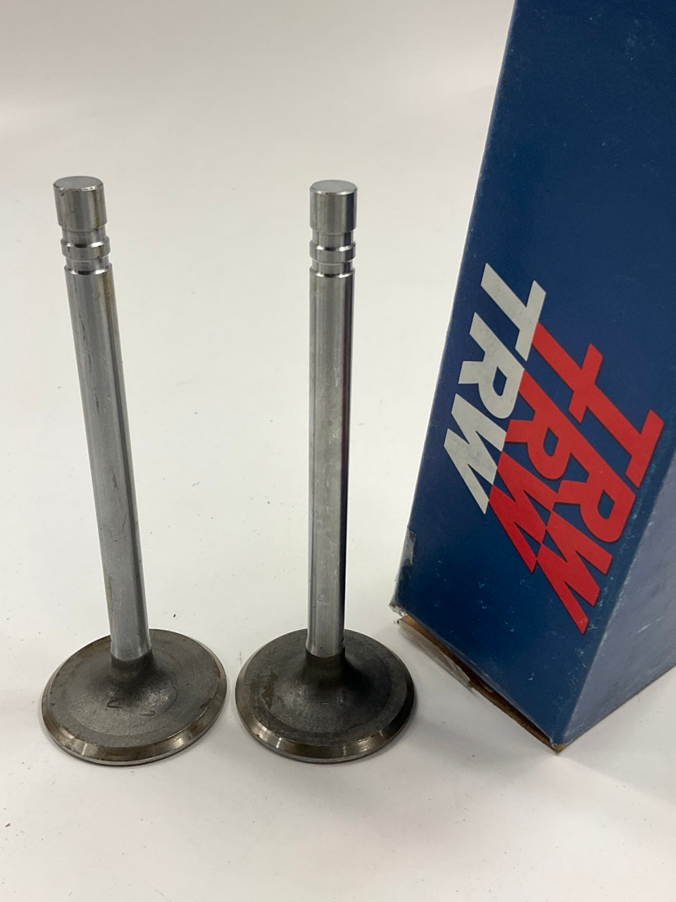 (2) TRW V2997 Engine Intake Valves For 1977-1979 Pontiac 2.5L-L4