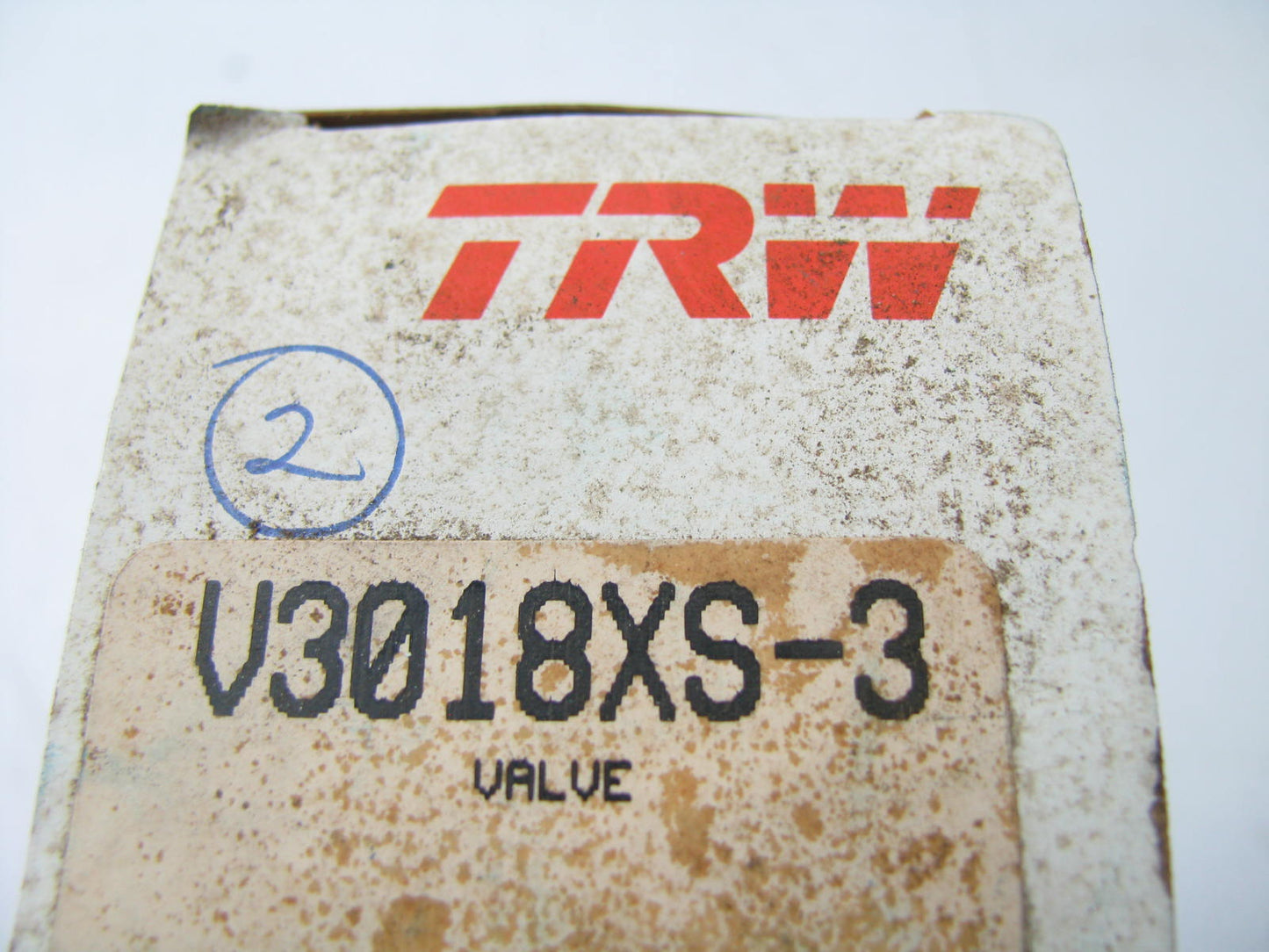 FORD TRUCK 359 361 389 391 SET OF 8 INTAKE VALVES, 0.003'' Oversize TRW V3018XS