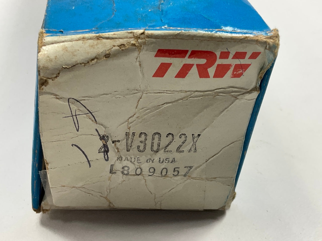 TRW V3022X Engine Intake Valve For IHC MV404 6.6L MV446 7.3L