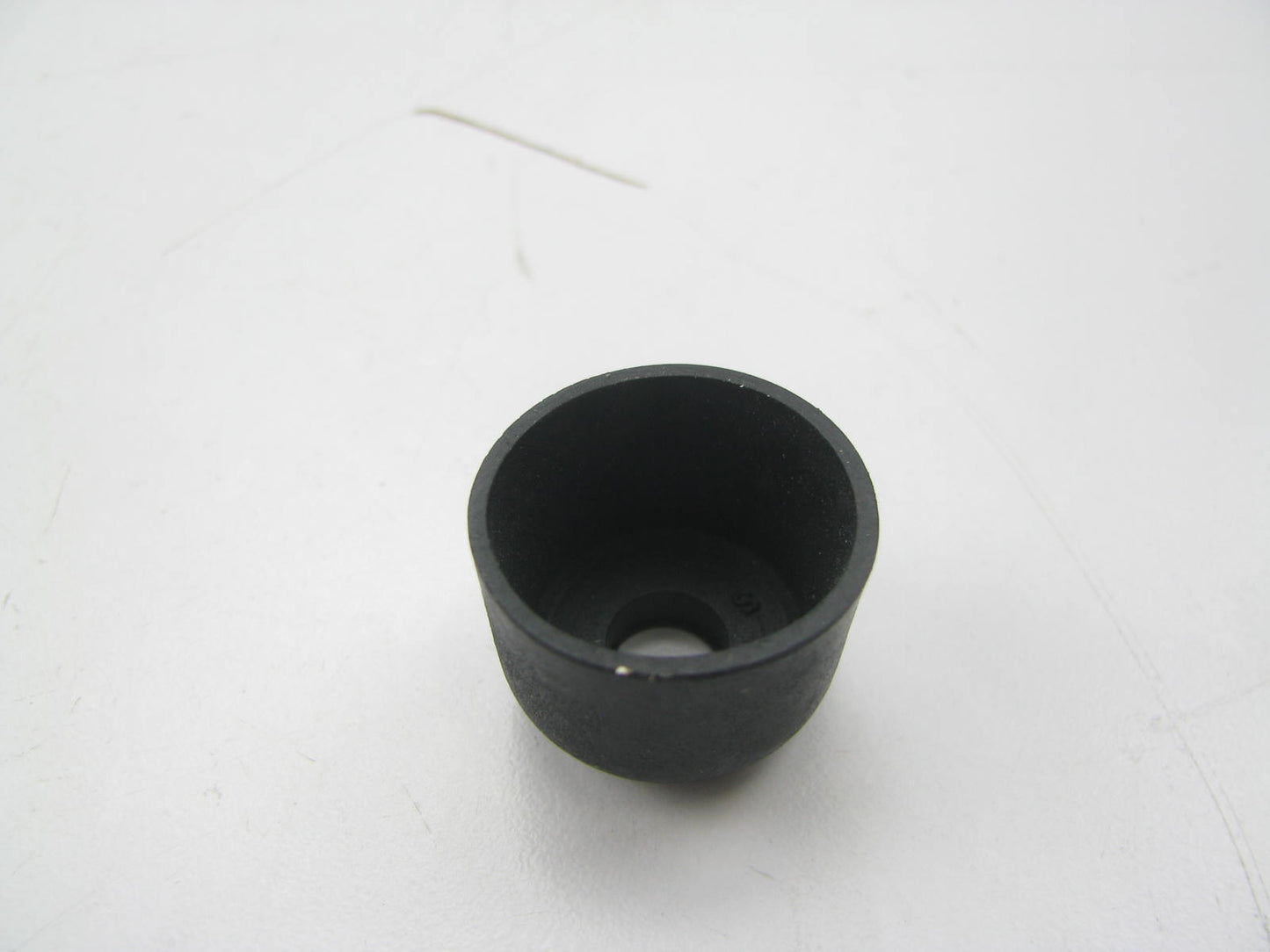 (8) TRW VP17 Engine Valve Stem Seals