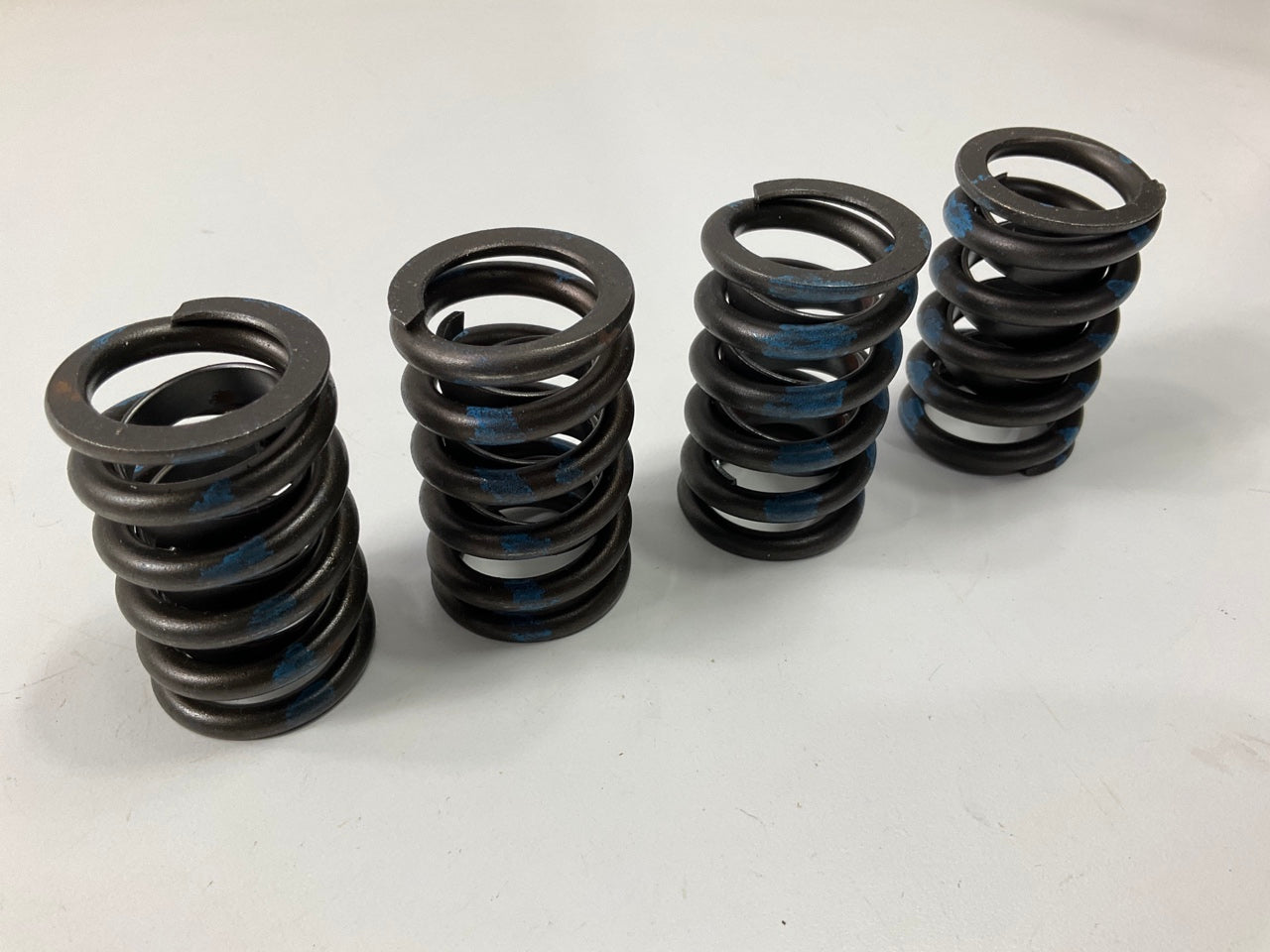 (4) TRW VS1008 Heavy Duty Damper Valve Spring - Chevrolet SBC W/ .490'' Max Lift