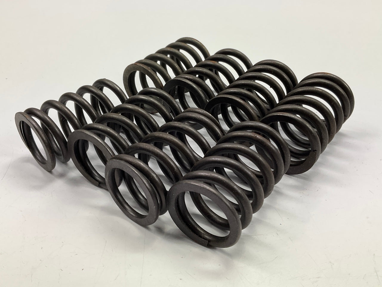 (8) TRW VS961 Engine Valve Spring For Chrysler HT36, HB413, HT413, HB383, H400