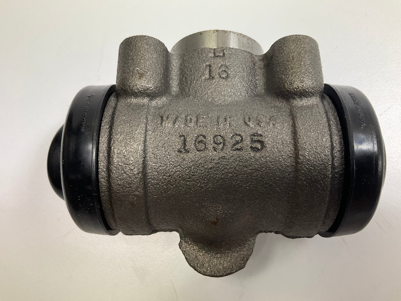 TRW W92014 Drum Brake Wheel Cylinder - 1966-1970 Ford B500 C500 F500 F600 T700