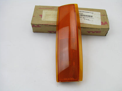 TYC 18-3413-01 Right Passengers Side Marker Light Lamp