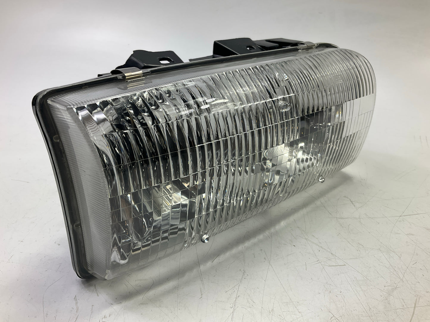 TYC 20-5179-00 Right Headlight Headlamp For 1994-1995 Oldsmobile 88, Regency