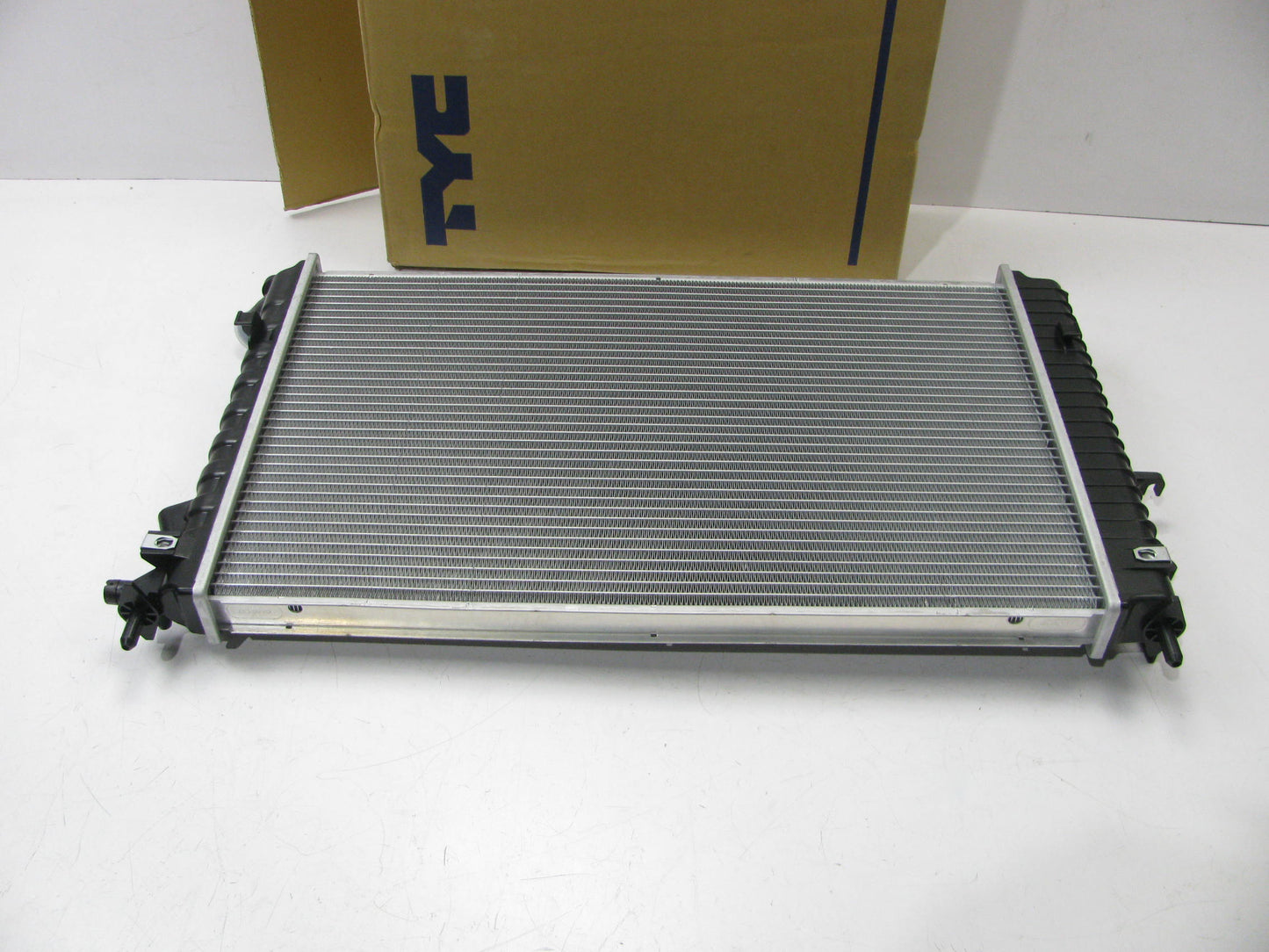 TYC 2605 Radiator - AUTOMATIC TRANSMISSION