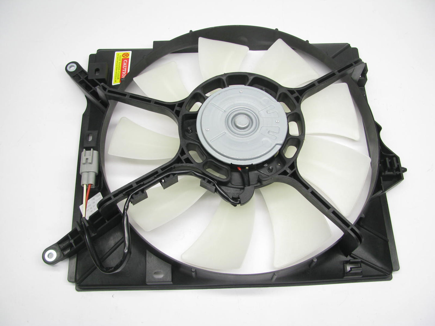 TYC 610370 Engine Cooling Fan Assembly For 2000-2004 Toyota Avalon 3.0L