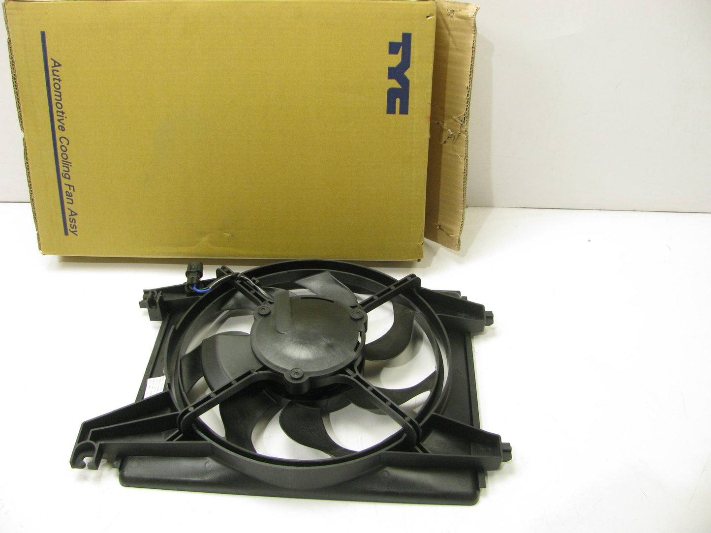 TYC 610580 Engine Cooling Fan Assembly For 01-06 Hyundai Elantra, 03-07 Tiburon