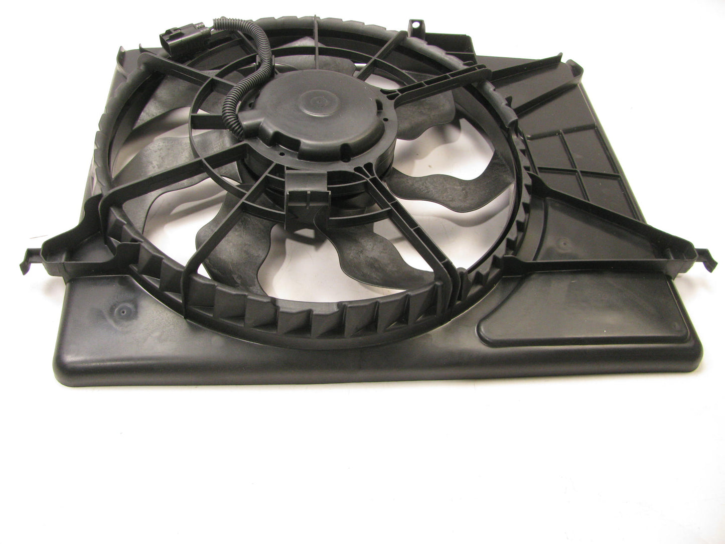 TYC 621340 Dual Radiator And Condenser Fan Assembly For 2006-08 Hyundai Sonata