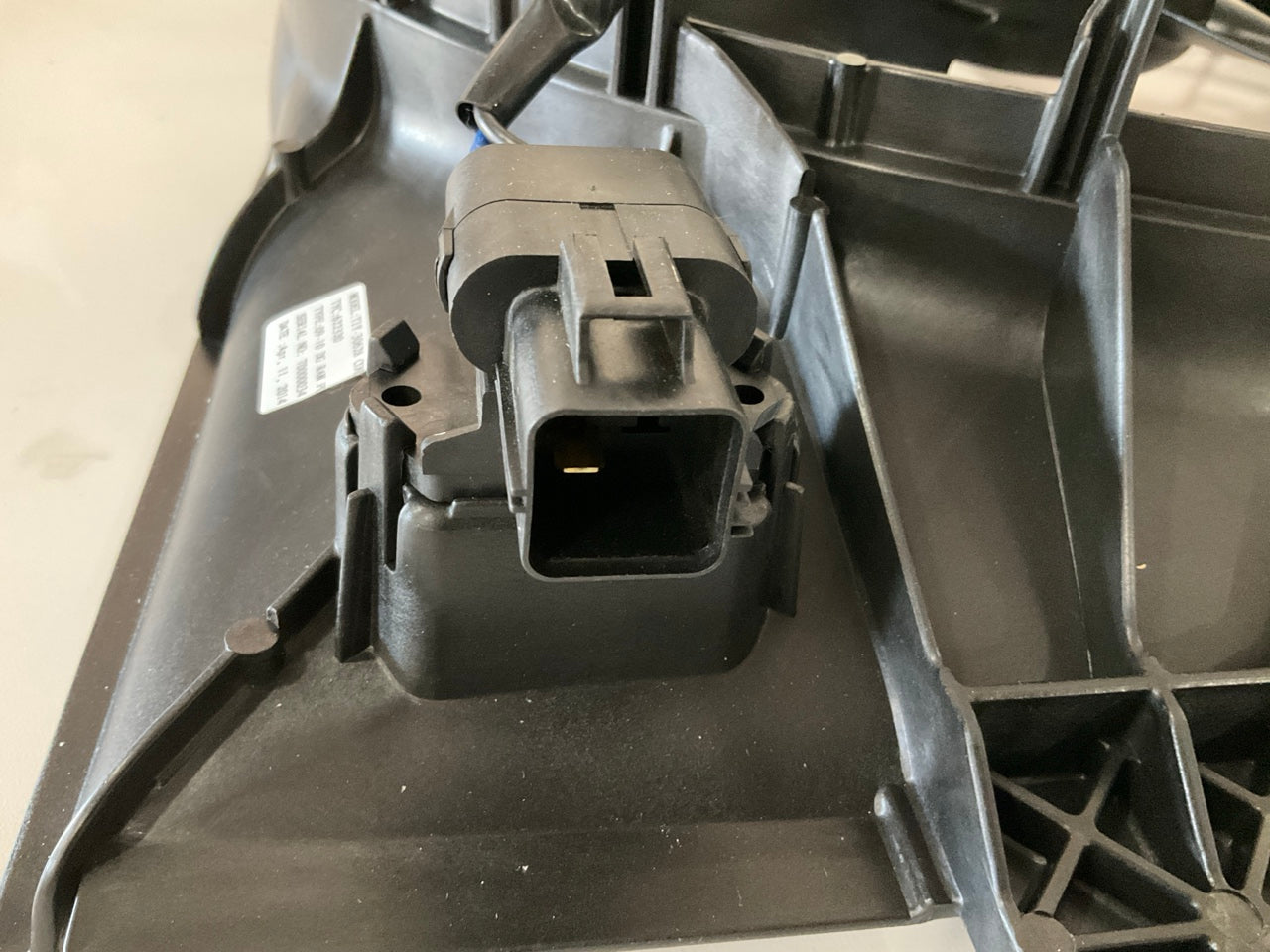 TYC 622320 Radiator Fan Assembly For 2009-2012 Ram 1500 3.7L-V6