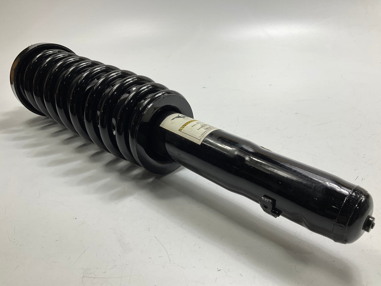 Unity 11666 Front Right Suspension Strut And Coil Spring Assembly
