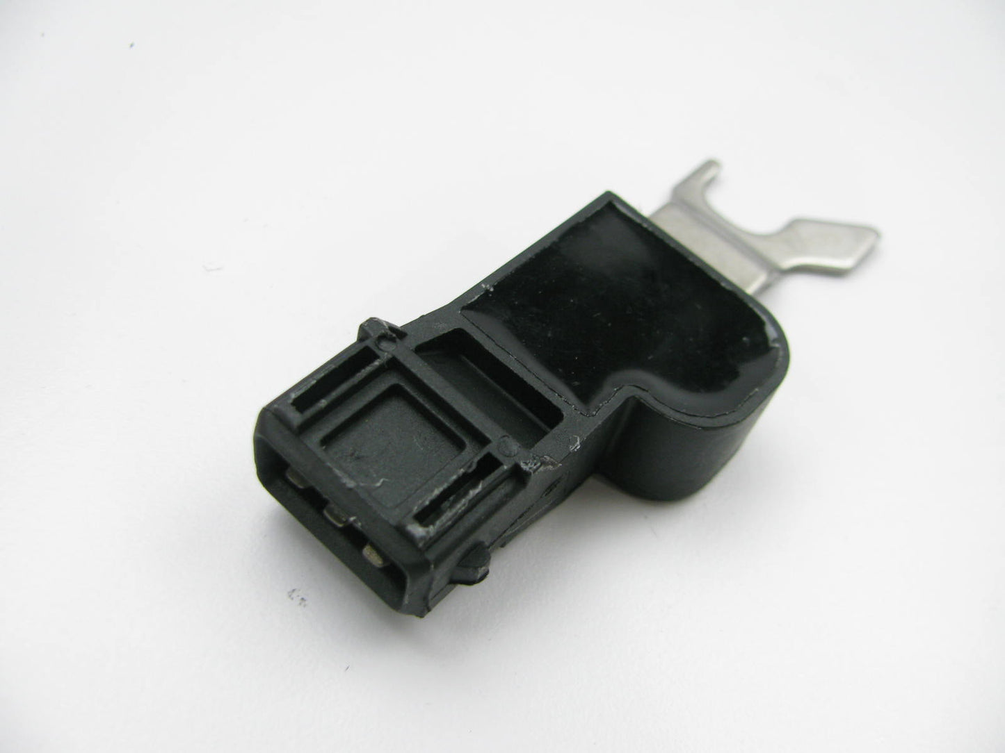 Engine Camshaft Position Sensor  For 05-08 Suzuki  Reno, Forenza, Optra 2.0L