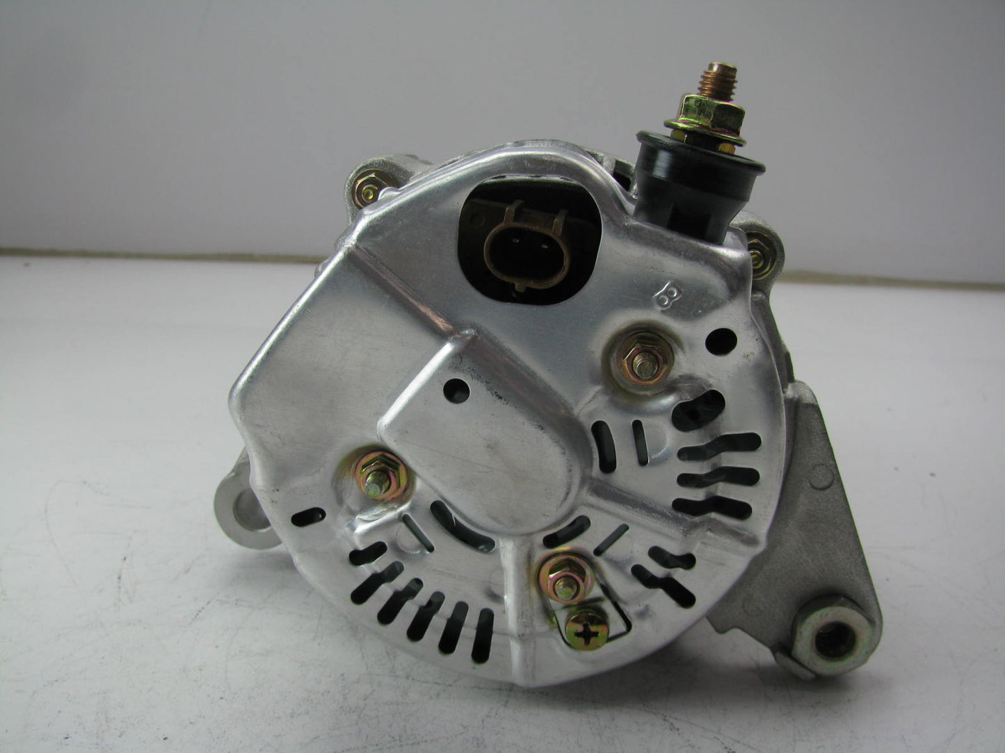 USA Industries A2907  81 AMP Remanufactured Alternator For 2001-02 Jeep 4.0L 242