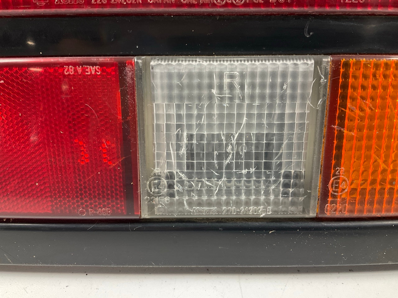 Poor Shape, See Photos - Right Passengers Tail Light Lamp For 1984-86 300zx Z31