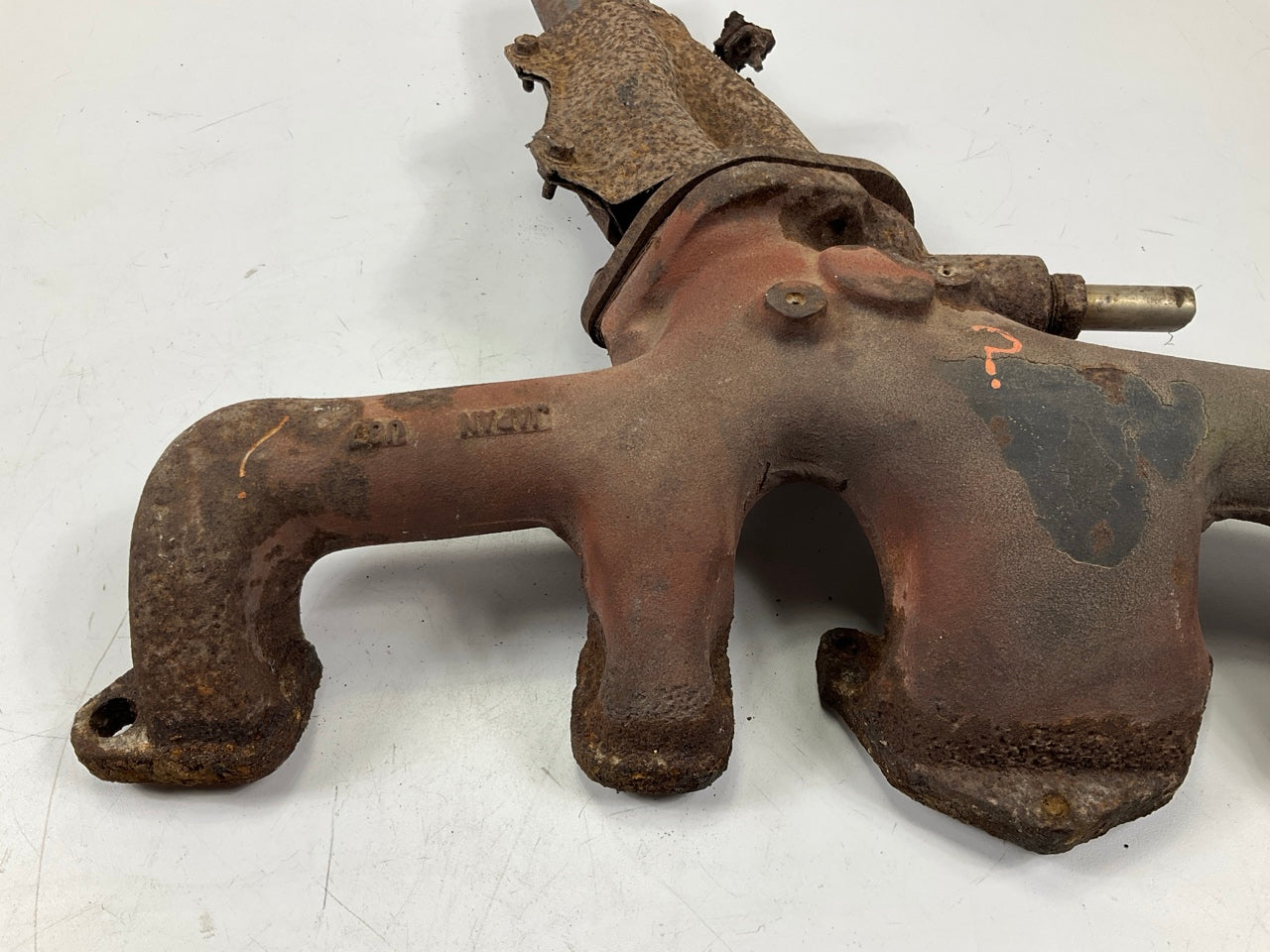 RUSTY, SEE PHOTOS, USED OEM Exhaust Manifold For Datsun 240z 260z 280z 280zx