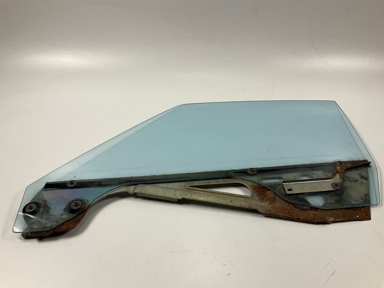 USED #10045 Left Drivers Side Door Window Glass For 1970-1976 240z 260z 280z S30