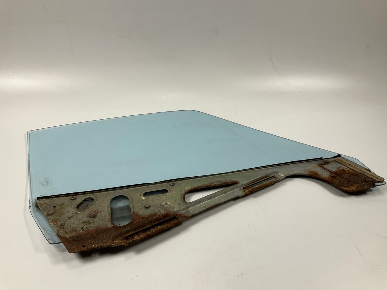 USED #10046 Rusty Left Drivers Side Door Window Glass For 1970-76 240z 260z 280z