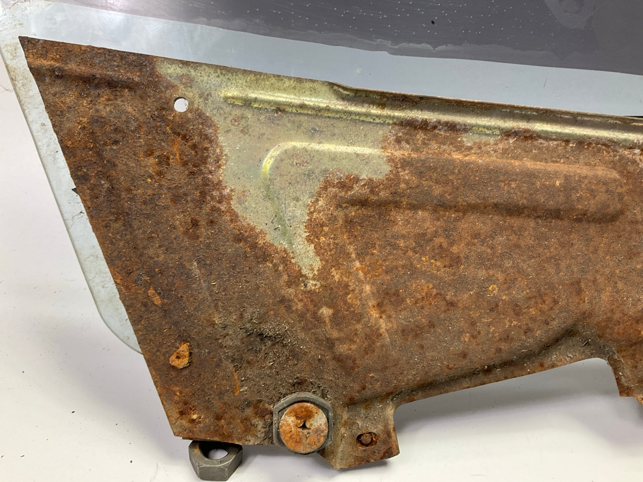 USED - #10055, RUSTY, Left Drivers Side Door Window Glass For 77-78 Datsun 280z