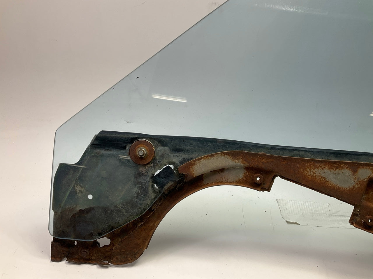 USED #10057, VERY RUSTY - OEM Left Door Window Glass For 1977-1978 Datsun 280z